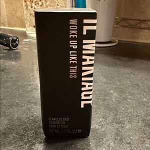 IL MAKIAGE Woke Up Like This Foundation - Black Packaging NWT. Color #120